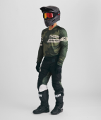 567661_v1